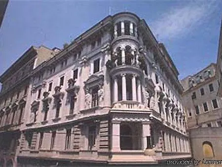 Le Petit 3* Рим