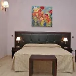Le Petit Szálloda 3*