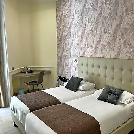 Le Petit Hotel 3*