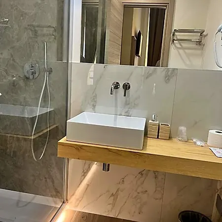 Hotel Le Petit