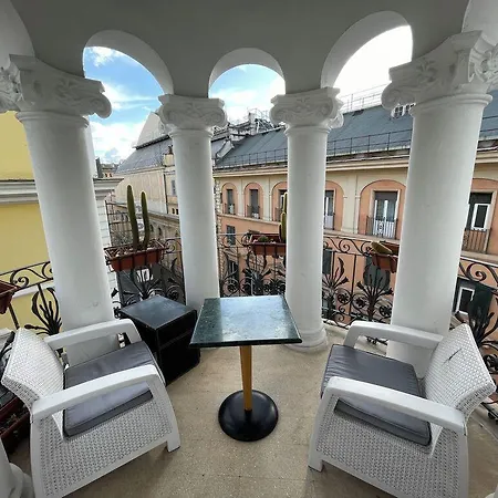 Le Petit Hotel Rome