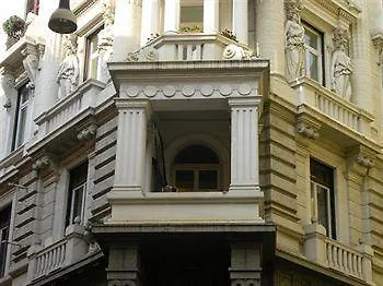Отель Le Petit
