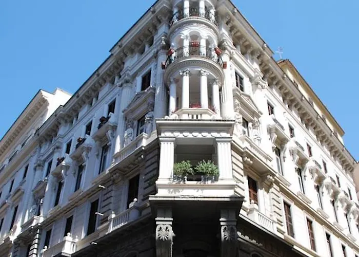 Le Petit Roma